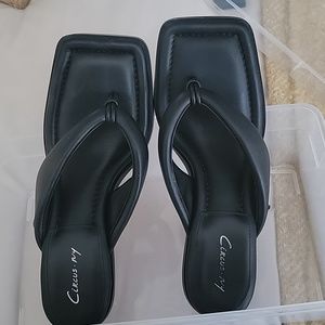 High heel flipflop with cushion